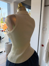 Load image into Gallery viewer, Cream ribbed top
