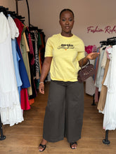 Load image into Gallery viewer, Yellow graphic Tshirt
