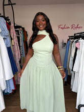 Load image into Gallery viewer, Green tie back maxi dress
