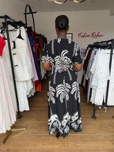 Load image into Gallery viewer, Black and white patterned maxi dress
