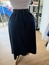 Load image into Gallery viewer, Deep blue button detail midi flair skirt
