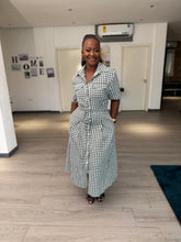 Load image into Gallery viewer, Green and white checkered midi short sleeves belted dress
