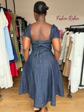 Load image into Gallery viewer, Denim midi flair belted dress

