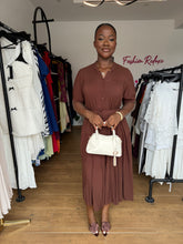Load image into Gallery viewer, Brown belted shift dress

