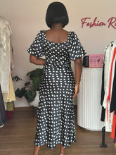 Load image into Gallery viewer, Black and white satin puff sleeves dress
