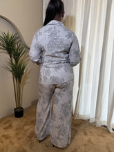Load image into Gallery viewer, Grey floral long sleeves two pieces
