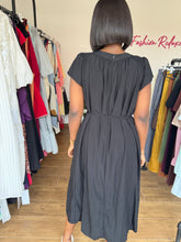 Load image into Gallery viewer, Black midi belted flair dress
