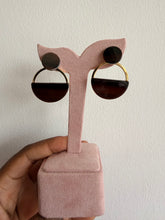 Load image into Gallery viewer, Brown and gold drop earrings
