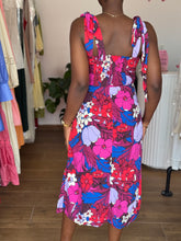 Load image into Gallery viewer, Pink floral tie up midi dress
