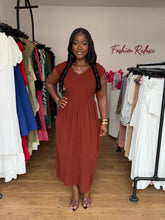 Load image into Gallery viewer, Brown short sleeves knit dress

