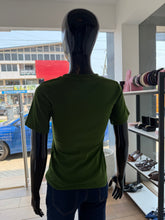 Load image into Gallery viewer, Deep green stretchy tshirt
