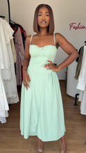 Load image into Gallery viewer, Green sleeveless maxi dress
