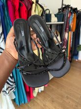 Load image into Gallery viewer, Black beaded mules
