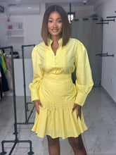 Load image into Gallery viewer, Yellow long sleeves skirt two piece
