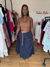 Load image into Gallery viewer, Blue brown belted maxi skirt
