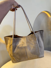 Load image into Gallery viewer, Beige suede tote bag
