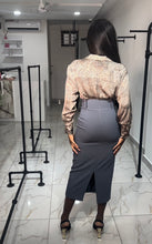 Load image into Gallery viewer, Grey belted pencil skirt

