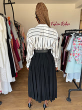 Load image into Gallery viewer, Black midi pleated belted skirt
