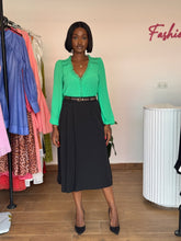 Load image into Gallery viewer, Green lace long sleeves blouse
