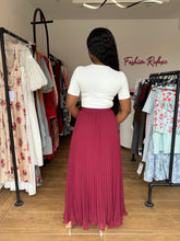 Load image into Gallery viewer, Red maxi chiffon skirt
