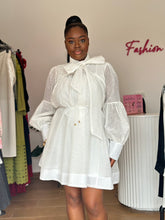 Load image into Gallery viewer, White belted long sleeves shirt dress
