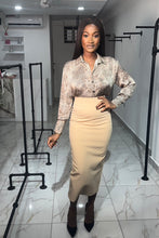 Load image into Gallery viewer, Cream pencil skirt
