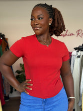 Load image into Gallery viewer, Red stretchy tshirt
