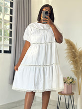 Load image into Gallery viewer, White lace detailed midi shift dress

