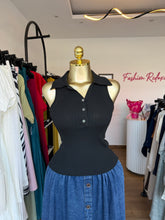 Load image into Gallery viewer, Black ribbed top
