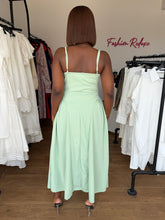 Load image into Gallery viewer, Green sleeveless maxi dress
