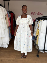 Load image into Gallery viewer, Cream multi colored pattern maxi dress
