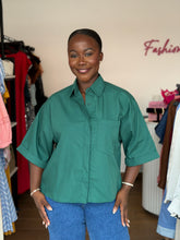Load image into Gallery viewer, Green short sleeves shirt

