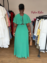 Load image into Gallery viewer, Green pleated open back maxi dress
