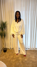 Load image into Gallery viewer, Cream satin long sleeves two piece
