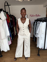 Load image into Gallery viewer, Cream linen sleeveless two piece
