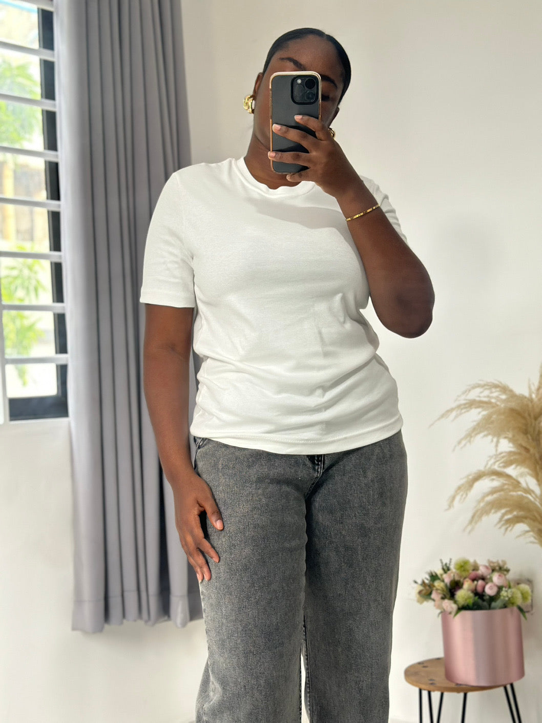 White cotton tshirt