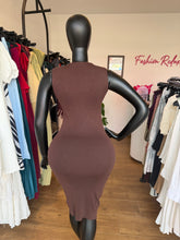 Load image into Gallery viewer, Brown knit gold detail midi dress
