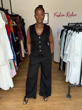 Load image into Gallery viewer, Black linen sleeveless two piece
