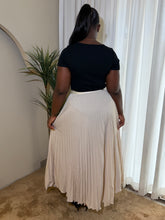 Load image into Gallery viewer, Cream and black polka dot maxi pleated skirt
