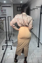 Load image into Gallery viewer, Cream pencil skirt
