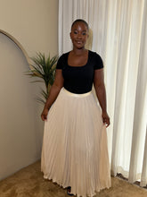 Load image into Gallery viewer, Cream and black polka dot maxi pleated skirt
