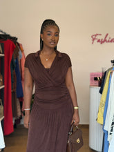 Load image into Gallery viewer, Brown stretchy maxi dress

