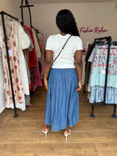 Load image into Gallery viewer, Deep blue line pattern skirt
