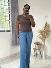 Load image into Gallery viewer, Deep brown body top
