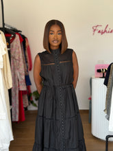Load image into Gallery viewer, Black sleeveless maxi belted shirt dress
