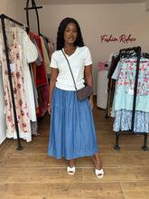 Load image into Gallery viewer, Deep blue line pattern skirt
