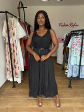 Load image into Gallery viewer, Black pleated maxi belted dress
