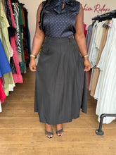 Load image into Gallery viewer, Black midi flair skirt
