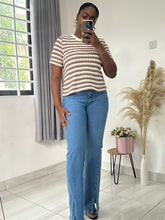 Load image into Gallery viewer, Brown and white knit T-shirt
