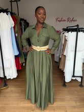 Load image into Gallery viewer, Green long sleeves belted maxi dress
